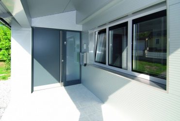 Entrada da porta de metal para a casa (mais de 175 fotos): Da seleção à decoração
