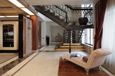 Neoclassicismo no interior: A atmosfera real no quadro da mais recente tecnologia (340 + foto)