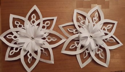 Decorações com brinquedos de papel para o novo 2018 ano do cão. Faça o feriado realmente brilhante!