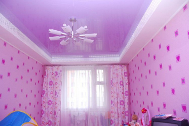 Papel de parede cor lilás na concepção da sala de estar, quarto e outros quartos. Combinações e combinações bem sucedidas (mais de 90 fotos)