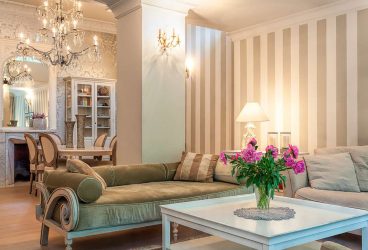 Papéis de parede bonitos na sala de estar: mais de 150 fotos de interiores. Idéias modernas de combinar