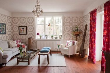 Papéis de parede bonitos na sala de estar: mais de 150 fotos de interiores. Idéias modernas de combinar