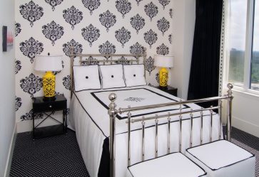 Papéis de parede no quarto - idéias interiores modernos de 2017, fotos e recomendações que não podem ser ignoradas