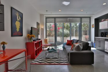 Studio Apartment: Soluções de estilo com elementos decorativos. 205+ Idéias Fotográficas de interior moderno