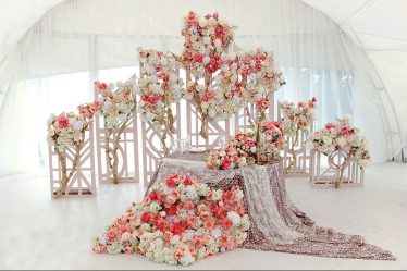 Fazendo um salão para um casamento memorável As mãos (mais de 210 fotos) De uma vez por todas!