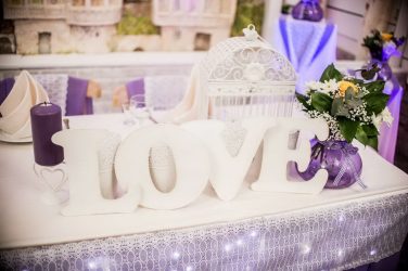 Fazendo um salão para um casamento memorável As mãos (mais de 210 fotos) De uma vez por todas!