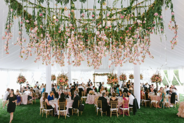 Fazendo um salão para um casamento memorável As mãos (mais de 210 fotos) De uma vez por todas!