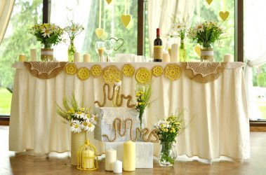 Fazendo um salão para um casamento memorável As mãos (mais de 210 fotos) De uma vez por todas!