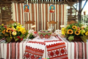 Fazendo um salão para um casamento memorável As mãos (mais de 210 fotos) De uma vez por todas!