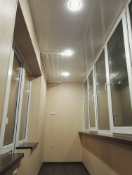 loggias ที่เป็นกระจกในการออกแบบห้องคืออะไร? อบอุ่นการออกแบบมุมกว้างไร้กรอบ 145+ (Photos) การตกแต่งภายในที่แสนสบาย