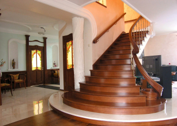 Terminando as escadas em uma casa particular: As idéias mais populares (laminado, azulejo, pedra). Selecionamos apenas materiais práticos e confiáveis ​​(mais de 160 fotos)