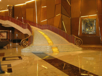 Terminando as escadas em uma casa particular: As idéias mais populares (laminado, azulejo, pedra). Selecionamos apenas materiais práticos e confiáveis ​​(mais de 160 fotos)