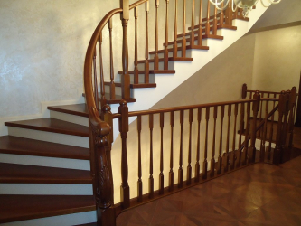 Terminando as escadas em uma casa particular: As idéias mais populares (laminado, azulejo, pedra). Selecionamos apenas materiais práticos e confiáveis ​​(mais de 160 fotos)