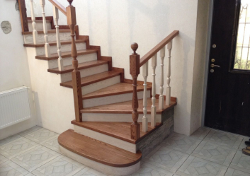 Terminando as escadas em uma casa particular: As idéias mais populares (laminado, azulejo, pedra). Selecionamos apenas materiais práticos e confiáveis ​​(mais de 160 fotos)