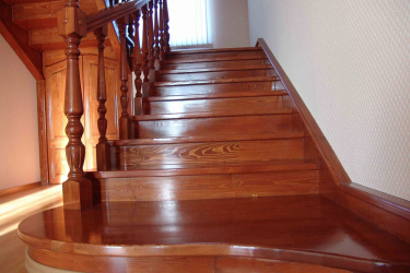 Terminando as escadas em uma casa particular: As idéias mais populares (laminado, azulejo, pedra). Selecionamos apenas materiais práticos e confiáveis ​​(mais de 160 fotos)