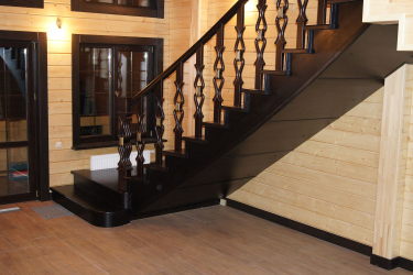 Terminando as escadas em uma casa particular: As idéias mais populares (laminado, azulejo, pedra). Selecionamos apenas materiais práticos e confiáveis ​​(mais de 160 fotos)
