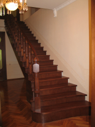 Terminando as escadas em uma casa particular: As idéias mais populares (laminado, azulejo, pedra). Selecionamos apenas materiais práticos e confiáveis ​​(mais de 160 fotos)