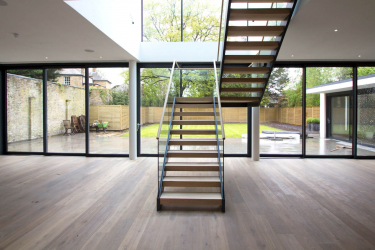 Terminando as escadas em uma casa particular: As idéias mais populares (laminado, azulejo, pedra). Selecionamos apenas materiais práticos e confiáveis ​​(mais de 160 fotos)