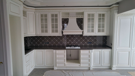 Patina no interior - velho nobre em sua casa. 180+ (foto) com ouro, prata e outros efeitos metálicos