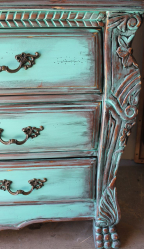 Patina no interior - velho nobre em sua casa. 180+ (foto) com ouro, prata e outros efeitos metálicos