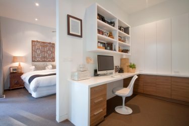 Layout de apartamentos de 2 (dois quartos): 215+ Fotos das formas aprimoradas de reencarnação do Design