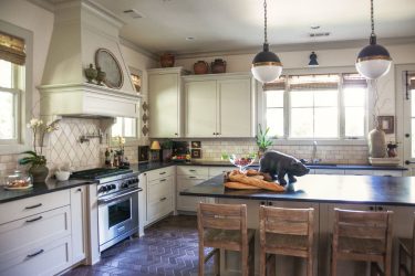 Azulejo para o avental na cozinha (mais de 180 fotos de design): dicas que farão suas paredes ganharem vida