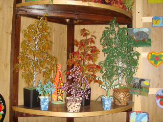 Artesanato feito de miçangas é a base para iniciantes com esquemas (árvores, flores, quadros). Aulas de beleza faça você mesmo (mais de 190 fotos)