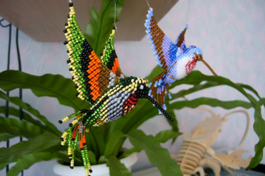 Artesanato feito de miçangas é a base para iniciantes com esquemas (árvores, flores, quadros). Aulas de beleza faça você mesmo (mais de 190 fotos)