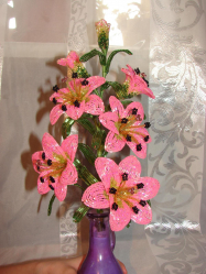 Artesanato feito de miçangas é a base para iniciantes com esquemas (árvores, flores, quadros). Aulas de beleza faça você mesmo (mais de 190 fotos)