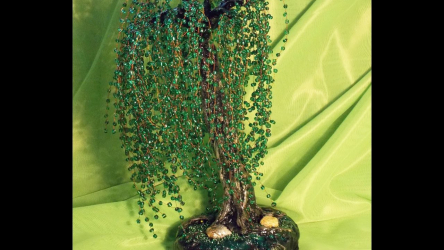 Artesanato feito de miçangas é a base para iniciantes com esquemas (árvores, flores, quadros). Aulas de beleza faça você mesmo (mais de 190 fotos)