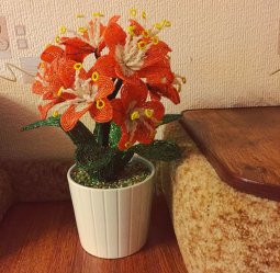 Artesanato feito de miçangas é a base para iniciantes com esquemas (árvores, flores, quadros). Aulas de beleza faça você mesmo (mais de 190 fotos)