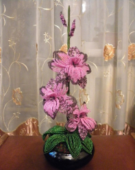 Artesanato feito de miçangas é a base para iniciantes com esquemas (árvores, flores, quadros). Aulas de beleza faça você mesmo (mais de 190 fotos)