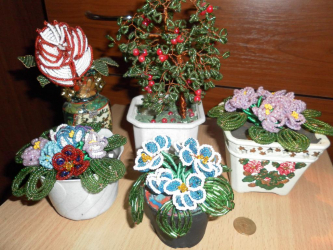Artesanato feito de miçangas é a base para iniciantes com esquemas (árvores, flores, quadros). Aulas de beleza faça você mesmo (mais de 190 fotos)