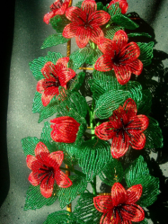 Artesanato feito de miçangas é a base para iniciantes com esquemas (árvores, flores, quadros). Aulas de beleza faça você mesmo (mais de 190 fotos)