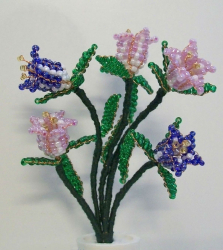 Artesanato feito de miçangas é a base para iniciantes com esquemas (árvores, flores, quadros). Aulas de beleza faça você mesmo (mais de 190 fotos)