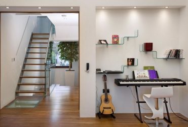 Como fazer prateleiras no interior da sala com as próprias mãos? (230+ fotos) Uma seleção de ideias bonitas e modernas