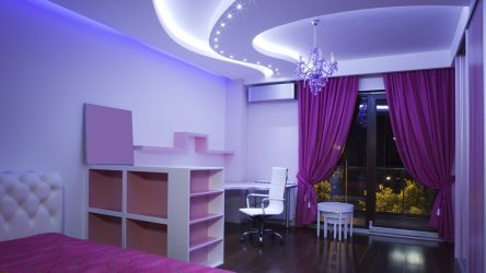 O teto na sala (310 + Foto): alta qualidade e moda. Apenas opções ganha-ganha