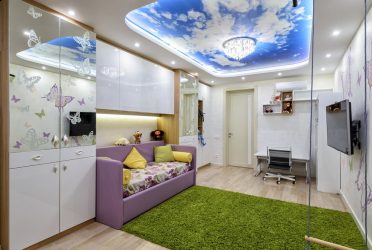 O teto na sala (310 + Foto): alta qualidade e moda. Apenas opções ganha-ganha