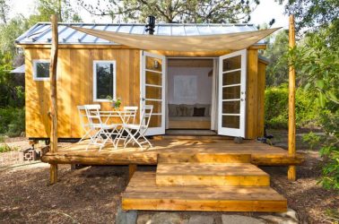 Belos projetos de casa de um andar com um terraço (mais de 175 fotos). Funcionalidades de posicionamento no site