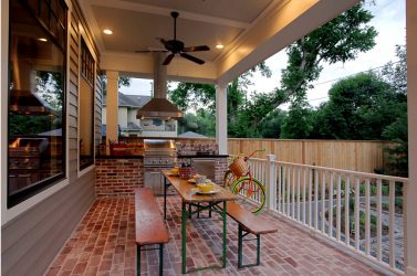 Belos projetos de casa de um andar com um terraço (mais de 175 fotos). Funcionalidades de posicionamento no site