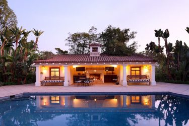 Belos projetos de casa de um andar com um terraço (mais de 175 fotos). Funcionalidades de posicionamento no site