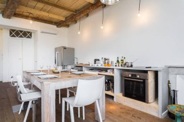 Estilo de Provence em um interior moderno: 335+ Fotos de belos desenhos para os românticos e conhecedores da França (no corredor / sala / cozinha)