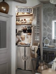 Estilo de Provence em um interior moderno: 335+ Fotos de belos desenhos para os românticos e conhecedores da França (no corredor / sala / cozinha)