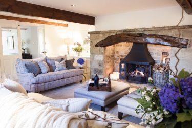 Estilo de Provence em um interior moderno: 335+ Fotos de belos desenhos para os românticos e conhecedores da França (no corredor / sala / cozinha)