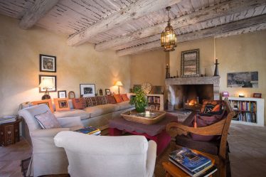 Estilo de Provence em um interior moderno: 335+ Fotos de belos desenhos para os românticos e conhecedores da França (no corredor / sala / cozinha)