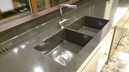 Pias de pedra - uma bela adição à cozinha. 175+ (foto) redondo, quadrado e canto. Escolha com a gente
