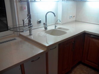 Pias de pedra - uma bela adição à cozinha. 175+ (foto) redondo, quadrado e canto. Escolha com a gente