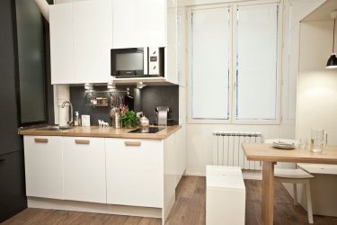 Mesa de cozinha dobrável (pequena, oval, vidro): Como escolher? Onde colocar? Como decorar?
