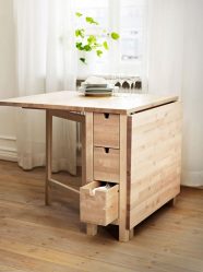 Mesa de cozinha dobrável (pequena, oval, vidro): Como escolher? Onde colocar? Como decorar?