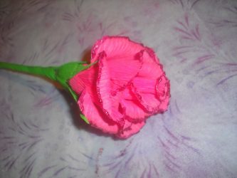 Como fazer rosas de papel com as próprias mãos: Instruções passo a passo para iniciantes (mais de 190 fotos)